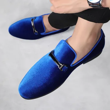คนใหม่สุดหรูหราออกแบบแฟชั่นชี้ให้เห็นสีดำสีน้ำเงินแดงรองเท้าผ้ากำมะหยี่หรือเปล่าน่ะอือแน่นคนปกติกับ Loafers ทางการชุด Footwear Sapatos Tenis Masculino