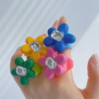 อันหลากสีดอกไม้เรขาคณิต Rhinestone แหวนสำหรับผู้หญิงน่ารักน่ารัก Y2k Aesthetic เสน่ห์แหวนเกาหลีแฟชั่นเครื่องประดับของขวัญ