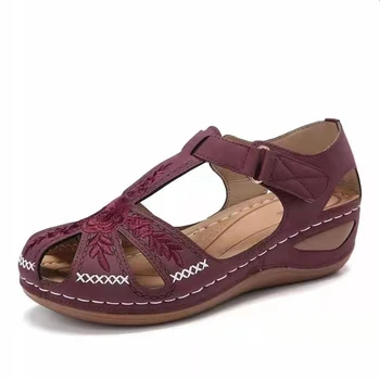 โรมัน sandals ผู้หญิงเป็นฤดูร้อนใหม่โพรงซาก woven นชิ้นส่วนหนายิงไม่เข้าหรอกส้นรองเท้าส้นรองเท้าผู้หญิง C656